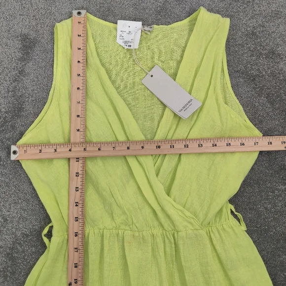 Vibrant Avocado Green Summer Dress with Eyelet Details, Size Medium Linen Beach - Picture 7 of 10